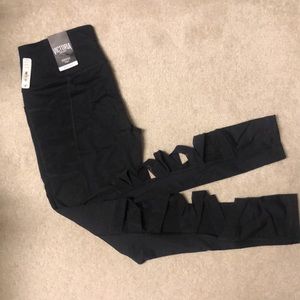 NWT Size M Victoria Sport Knockout Tight